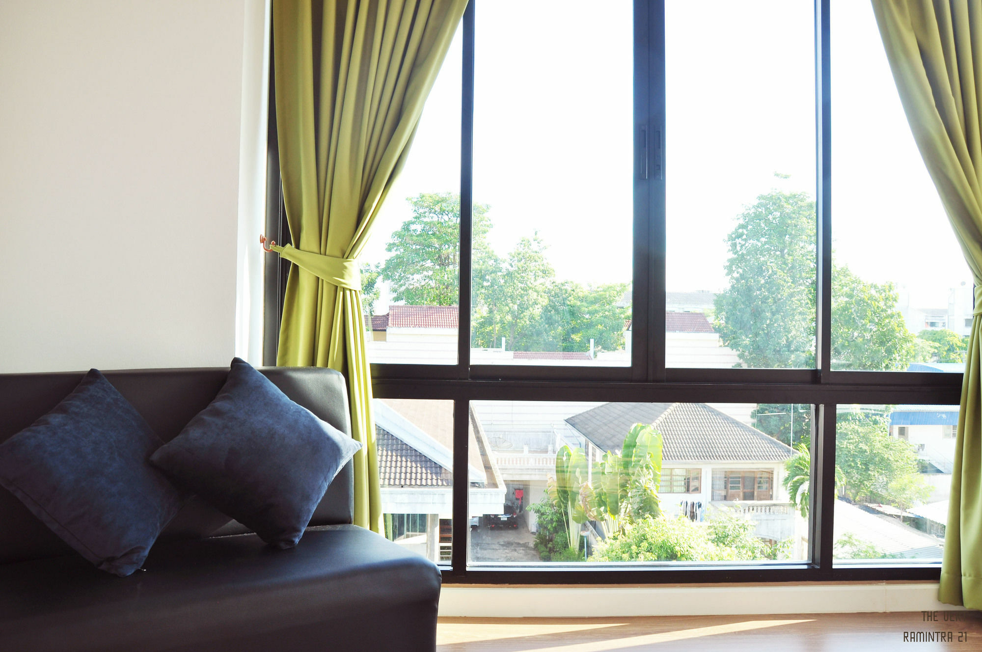 The Vert Pak Kret Luaran gambar